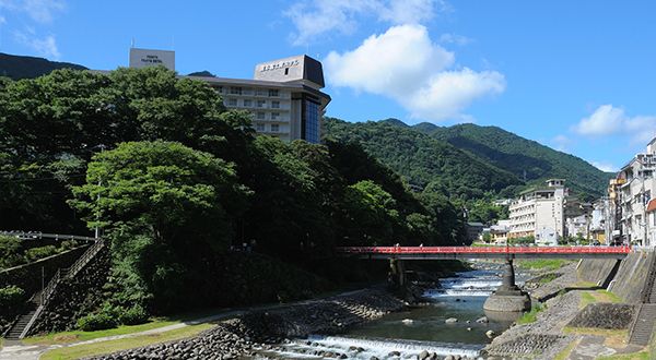 箱根湯本車站前